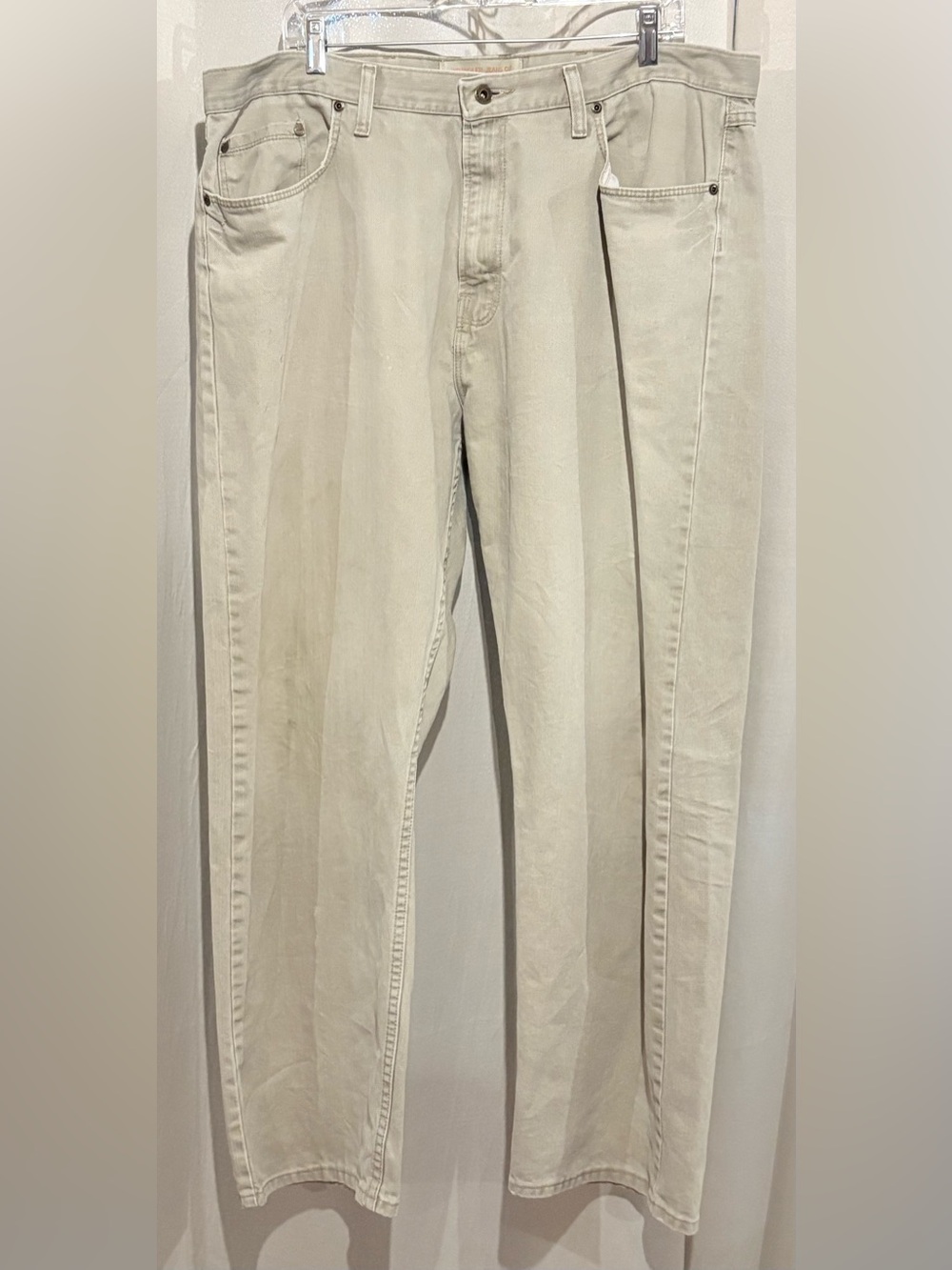 Men's Neutral Beige Cotton Wrangler Jeans - Classic Back Pocket Design